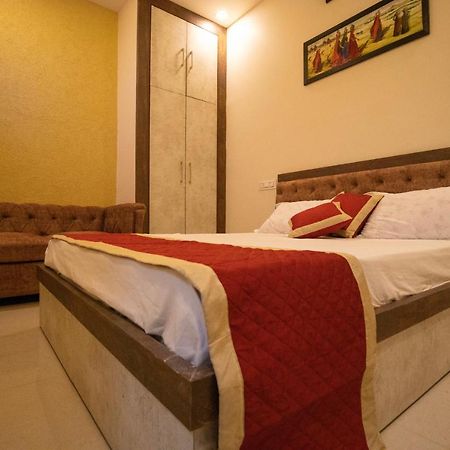 Hotel Aayat Palace Τζαϊπούρ Εξωτερικό φωτογραφία