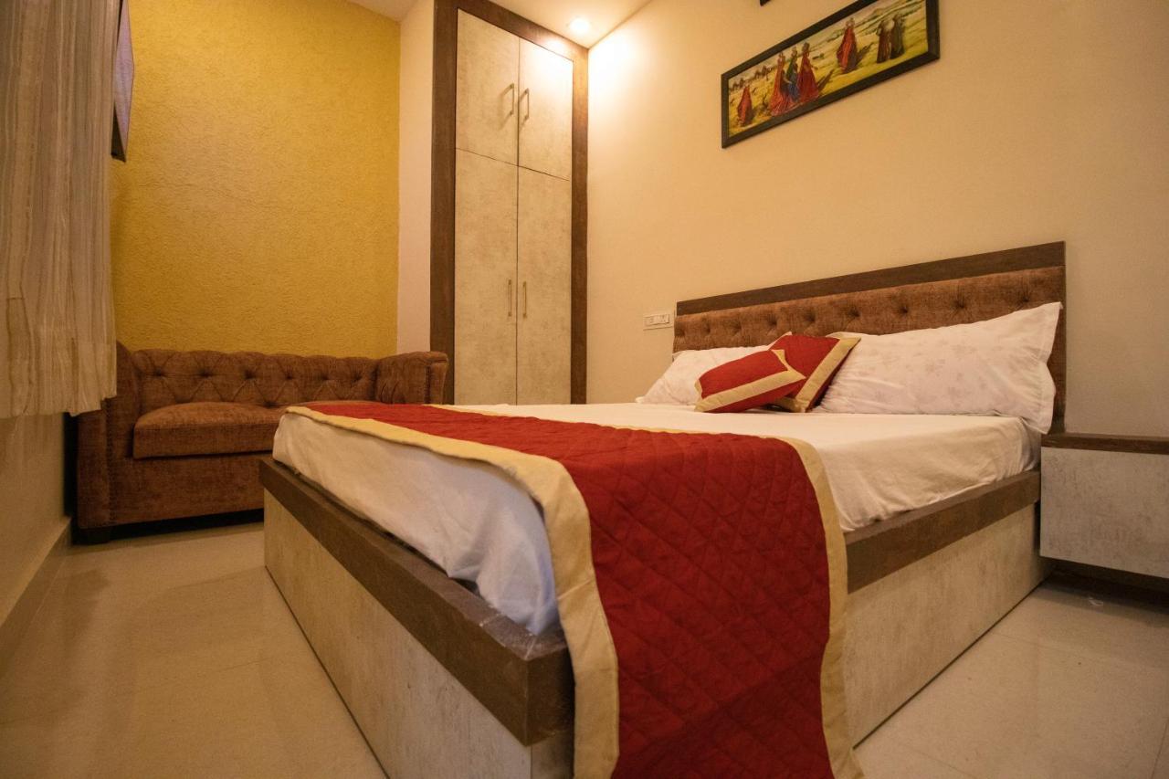 Hotel Aayat Palace Τζαϊπούρ Εξωτερικό φωτογραφία