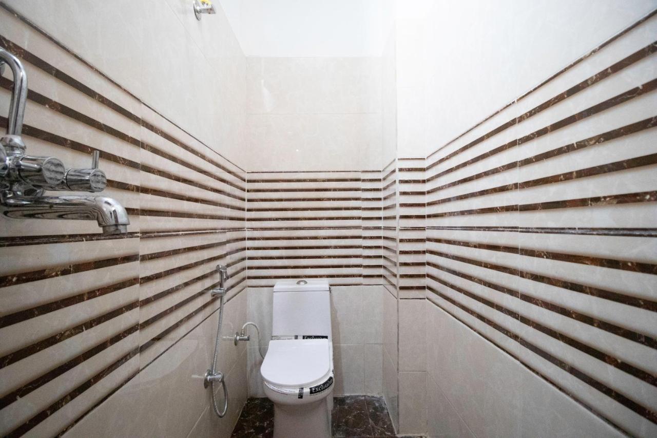 Hotel Aayat Palace Τζαϊπούρ Εξωτερικό φωτογραφία